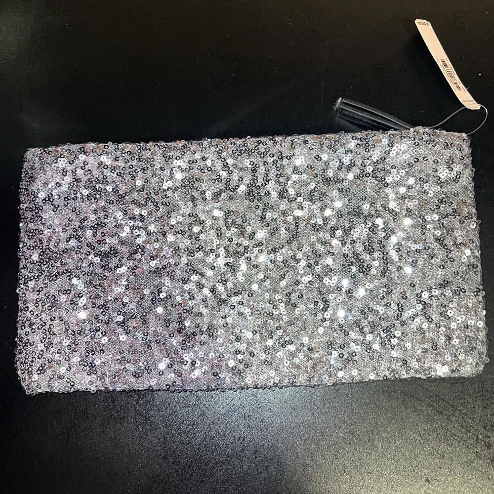 Victoria’s Secret Silver CRYSTALLIZED SEQUINED Clutch MAKE UP Bag Pouch 10.5x5.5